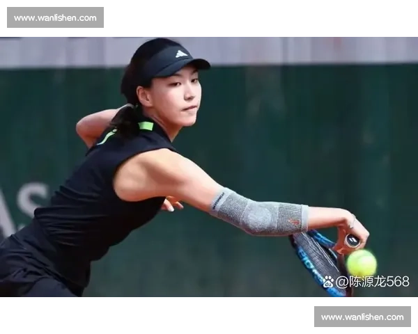 从初学者到赛场宠儿，网球改变了他的命运！